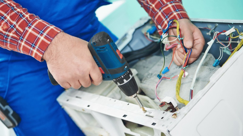 Gölcük Termoteknik Termoteknik çamaşır makinesi kart tamiri – Su almama arızası orijinal parça ile giderildi. - Teknik servis örneği